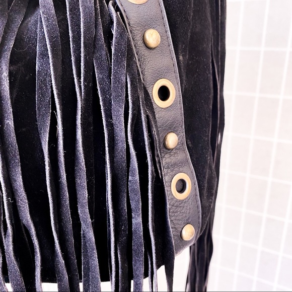 LD Black Faux Suede Fringe Crossbody Bag - Picture 6 of 17
